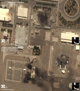 Guerra Israel Irã impacta mercados financeiros globais e preço do petróleo dispara Bitcoin despenca com escalada militar entre Israel e Irã no Oriente Médio Operação Leão em Ascensão marca maior ataque israelense ao território iraniano Preço petróleo sobe 9% após Israel atacar instalações nucleares do Irã Bolsa brasileira reage positivamente com alta do petróleo em conflito Israel Irã Dólar fortalece globalmente em meio à guerra entre Israel e Irã Mercado de criptomoedas perde bilhões com tensões geopolíticas no Oriente Médio Estreito de Hormuz sob ameaça pode elevar petróleo a 120 dólares Natanz instalação nuclear iraniana atacada por Israel gera crise global Trump pede acordo nuclear com Irã após ataques israelenses sem precedentes Mossad estabelece base secreta de drones dentro do território iraniano Conflito Israel Irã ameaça cadeia de suprimento global de energia Exchange brasileira de bitcoin registra alta volatilidade durante guerra Investidores brasileiros buscam proteção em ouro durante crise Israel Irã Petrobras ações sobem com disparo do preço do petróleo internacional Guerra cibernética Israel usa Palantir contra sistemas iranianos Irã perde superioridade aérea em próprio território após ataques israelenses Liquidações de 1,2 bilhão de dólares no mercado cripto por guerra Cientistas nucleares iranianos mortos em operação militar israelense Brasil como vencedor relativo em crise geopolítica mundial atual Mercado Bitcoin registra queda de 5% durante escalada Israel Irã Ouro dispara 1% como ativo refúgio em guerra Oriente Médio Energia nuclear iraniana comprometida após ataques de precisão israelenses Guarda Revolucionária iraniana tem comandantes eliminados por Israel Inflação global ameaçada por alta do petróleo em conflito regional Criptomoedas brasileiras reagem negativamente à instabilidade geopolítica internacional Netanyahu declara operação continuará até eliminar ameaça nuclear iraniana Ethereum perde 10% de valor durante ataques Israel ao Irã Reservas estratégicas de petróleo podem ser liberadas pelos EUA Mercado financeiro brasileiro resiste melhor que emergentes em crise Instalações militares iranianas destruídas em operação sem precedentes israelense Solana criptomoeda despenca 11% com tensões militares crescentes Aiatolá Khamenei promete resposta severa aos ataques israelenses massivos Índice DXY do dólar americano fortalece em busca por segurança Análise técnica bitcoin mostra padrão de ativo de risco Programa nuclear iraniano sofre revés com morte de cientistas Mercado de gás natural afetado por conflito Israel Irã Pipeline Iran-Iraque-Síria em risco por escalada militar regional XRP e BNB perdem valor durante crise geopolítica atual Tesouro americano beneficia de demanda por ativos seguros Guerra Israel Irã pode gerar terceira guerra mundial alerta especialista Commodities energéticas disparam em bolsas internacionais por conflito Bitcoin como reserva de valor questionado durante guerra real Mercado acionário europeu despenca com escalada Oriente Médio Rússia e China podem apoiar Irã contra Israel Fundos cripto brasileiros enfrentam volatilidade extrema por guerra Aeroporto Ben Gurion fechado durante estado de emergência israelense Evacuação americana do Iraque antes de ataques israelenses Corte de internet no Irã durante operação militar israelense Ações de defesa sobem globalmente com conflito armado Banco Central brasileiro monitora impactos de guerra externa Previsão JP Morgan petróleo 120 dólares em cenário guerra Bitcoin falha como hedge durante crise geopolítica real Estreito Bab al-Mandab também ameaçado por conflito regional Mercado de urânio reage a ataques em instalações nucleares Fundos de pensão brasileiros ajustam portfólios por guerra Canal de Suez rota alternativa ganha importância estratégica Criptomoedas demonstram correlação com ações durante crise militar Operação Rising Lion Netanyahu nomeia ataques preventivos ao Irã Tabriz aeroporto iraniano atacado por drones israelenses secretos Mercado futuro de petróleo em contango por incertezas Central Bank Digital Currency CBDC ganha relevância em guerra Empresas petrolíferas brasileiras beneficiadas por alta internacional preços Análise fundamentalista bitcoin muda com risco geopolítico real Hezbollah pode entrar em conflito direto com Israel Ativos digitais brasileiros seguem tendência global de queda Mercado de derivativos energéticos registra volatilidade histórica Conselho de Segurança ONU convoca reunião sobre escalada Israel Irã Arbitragem bitcoin entre exchanges aumenta durante instabilidade global Sistema de defesa aérea iraniano comprometido por sabotagem israelense Mercado de câmbio brasileiro protegido por reservas do Banco Central Energia renovável ganha impulso com crise combustíveis fósseis Trading de alta frequência suspenso durante picos volatilidade guerra Setor financeiro brasileiro resiliente comparado a mercados emergentes Geopolítica energética mundial muda após operação militar israelense DeFi protocolos enfrentam liquidações em massa por guerra Commodities agrícolas brasileiras beneficiadas por diversificação investidores Federal Reserve pode alterar política monetária por inflação energética Blockchain análise revela movimentações suspeitas durante conflito militar Mercado de seguros internacional reajusta prêmios por risco guerra Investimento estrangeiro direto no Brasil aumenta por estabilidade relativa Tecnologia militar israelense demonstra superioridade em guerra moderna Stablecoins ganham demanda como reserva valor durante instabilidade Mercado imobiliário brasileiro recebe fluxo de capital internacional Inteligência artificial usada em guerra cibernética Israel contra Irã NFT mercado despenca junto com criptomoedas por aversão risco Energia nuclear civil global questionada após ataques militares Mercado de carbono afetado por incertezas energéticas geopolíticas Web3 projetos postergam lançamentos devido instabilidade mercados Infraestrutura crítica energética global vulnerável a ataques militares Tokenização ativos reais ganha relevância durante volatilidade tradicional Mercado de metais preciosos beneficiado por demanda refúgio GameFi setor gaming blockchain afetado por saída capitais especulativos Real brasileiro fortalece contra moedas emergentes por estabilidade Layer 2 Ethereum congestionado por alta atividade liquidações Mercado de energia elétrica brasileiro isolado de choque externo Yield farming DeFi registra perdas durante vendas massivas Banco do Brasil e Itaú resistem melhor que bancos globais Metaverso projetos perdem financiamento durante aversão ao risco Mercado de títulos públicos brasileiros atrai investimento seguro Smart contracts vulneráveis durante volatilidade extrema mercados Commodities brasileiras se tornam alternativa para investidores globais Protocolo Lightning Network Bitcoin congestionado por alta demanda Mercado de derivativos cripto registra recorde liquidações guerra Energia eólica offshore brasileira recebe investimento internacional aumentado Cross-chain bridges vulneráveis durante instabilidade múltiplos blockchains Mercado acionário paulista supera expectativas durante crise global Algoritmic trading cripto ajustado para volatilidade geopolítica extrema