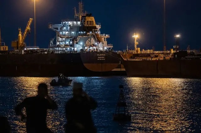 Insider trade petróleo Estreito de Ormuz — impacto no Bitcoin