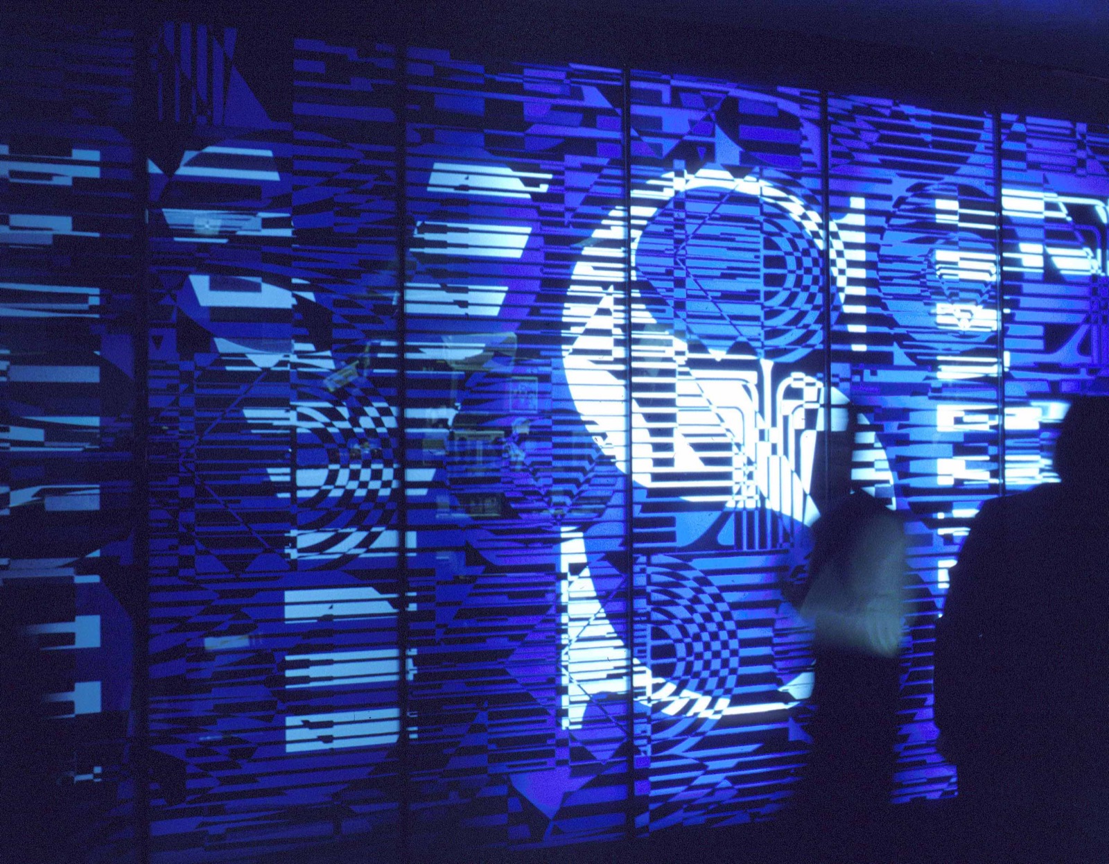 Mesa OTC cripto: como funciona a negociacao de bitcoin e USDT em grandes volumes no balcao