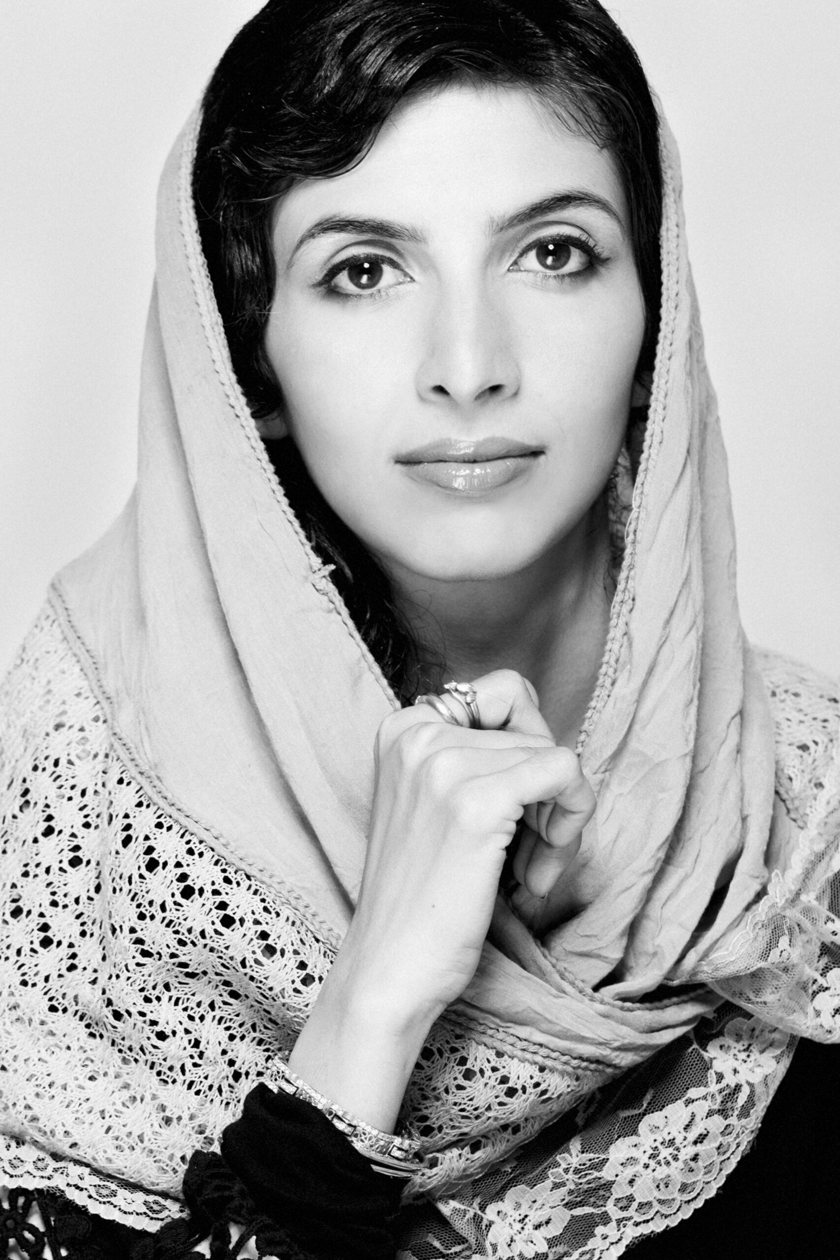 Roya Mahboob, fundadora do Digital Citizen Fund e pioneira em pagar mulheres afegãs em Bitcoin