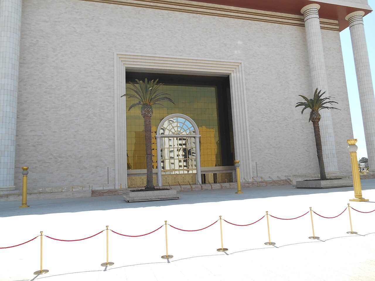 Templo de Salomão, sede da Igreja Universal de Edir Macedo, dono do Banco Digimais